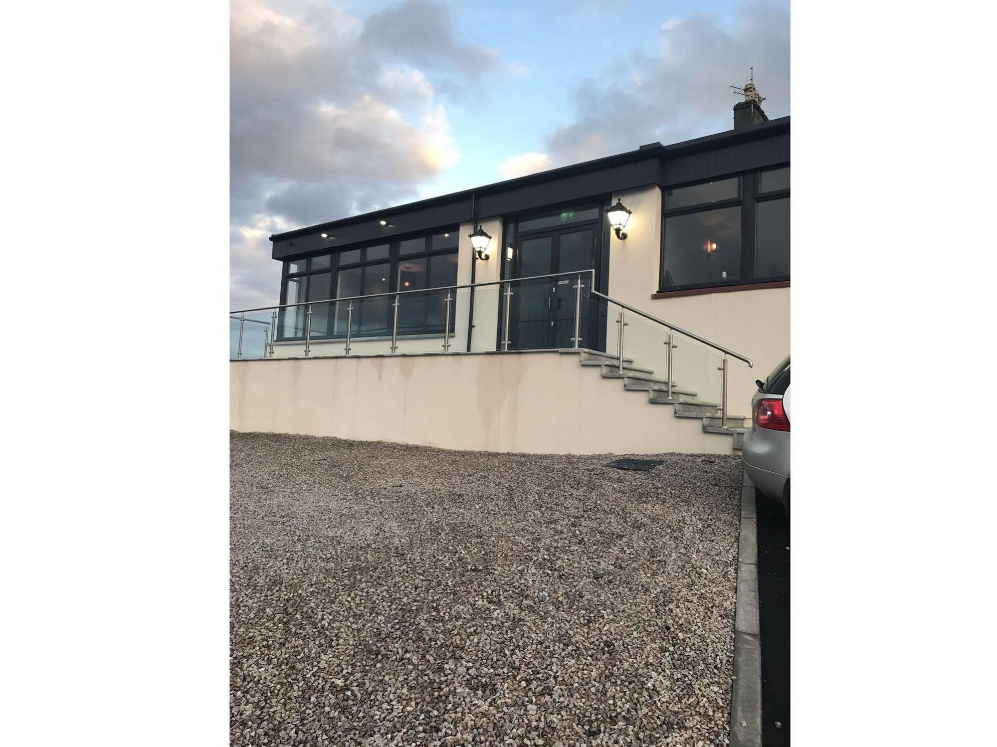 The Knowes Hotel & Restaurant Macduff Екстериор снимка